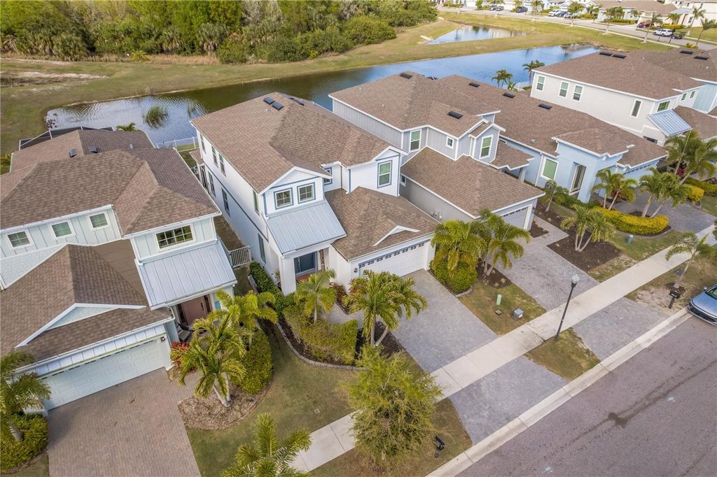 Image 47 of property listing at 315 BLACKROCK LANE, Apollo Beach, FL 33572