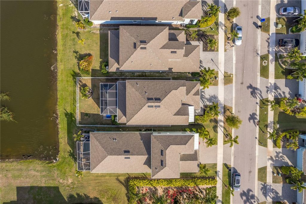 Image 54 of property listing at 315 BLACKROCK LANE, Apollo Beach, FL 33572