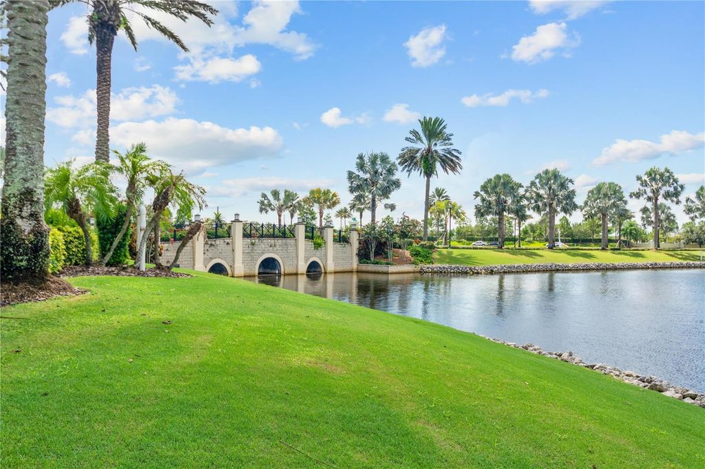 Image 68 of property listing at 315 BLACKROCK LANE, Apollo Beach, FL 33572