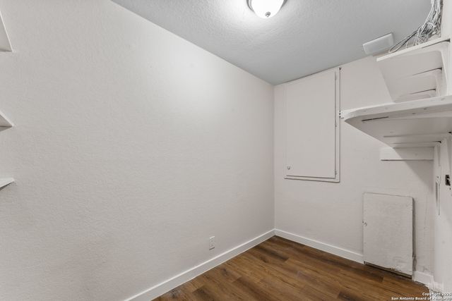 8127 Sunshine Trail Dr, San Antonio, TX 78244