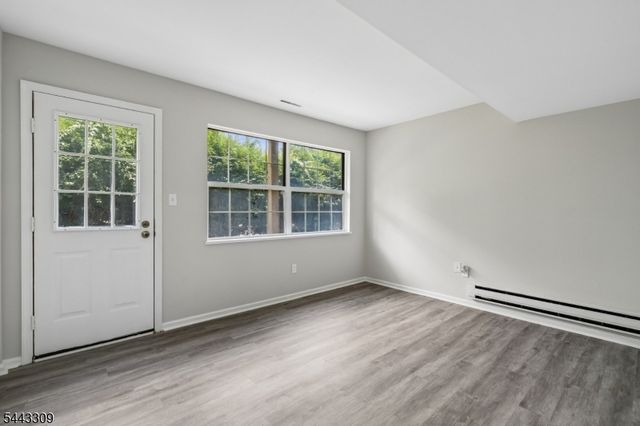 36 E Grand Ave, Rahway City, NJ 07065