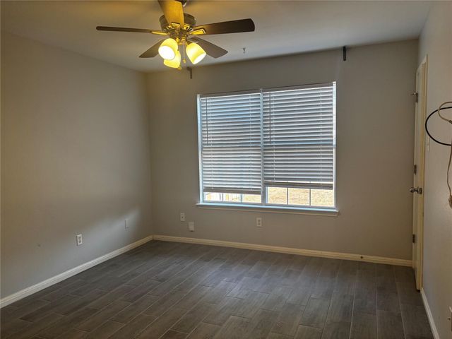 501 Texas Ave, Round Rock, TX 78664
