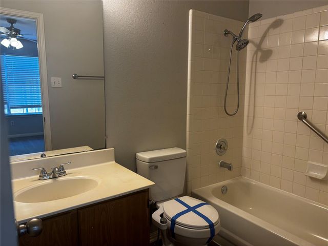 501 Texas Ave, Round Rock, TX 78664