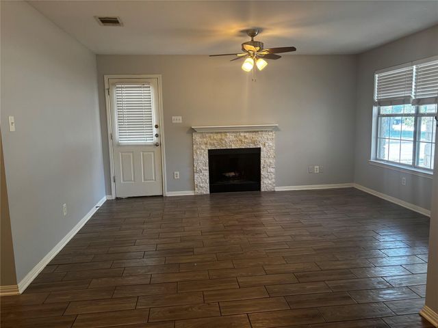 501 Texas Ave, Round Rock, TX 78664
