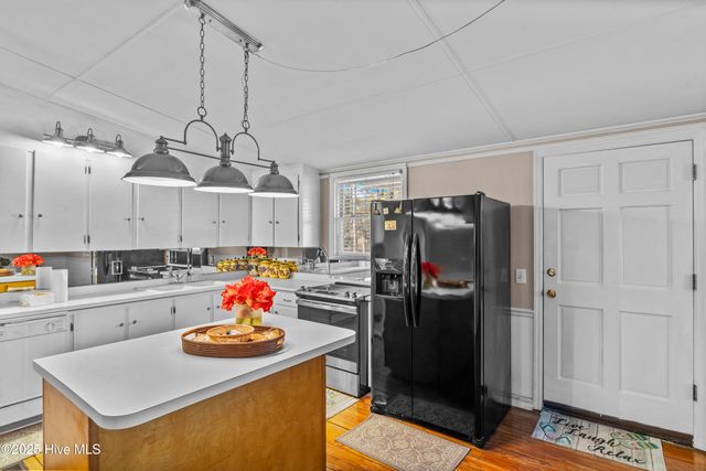 641 Shoreline Drive W, Sunset Beach, NC 28468
