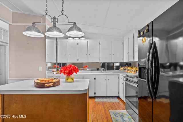 641 Shoreline Drive W, Sunset Beach, NC 28468