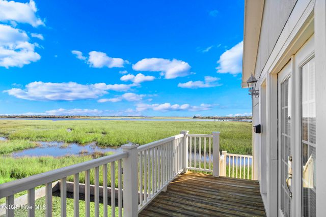 641 Shoreline Drive W, Sunset Beach, NC 28468