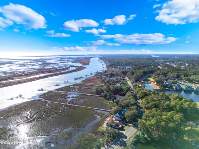 641 Shoreline Drive W, Sunset Beach, NC 28468