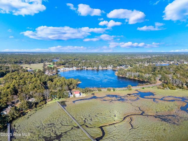 641 Shoreline Drive W, Sunset Beach, NC 28468