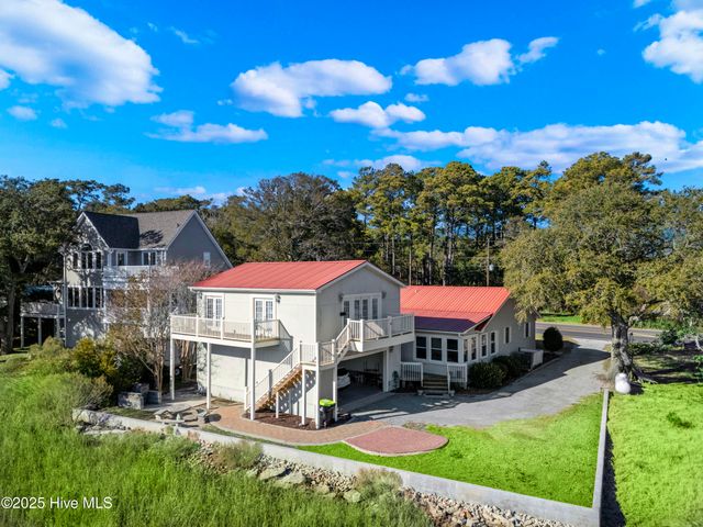 641 Shoreline Drive W, Sunset Beach, NC 28468