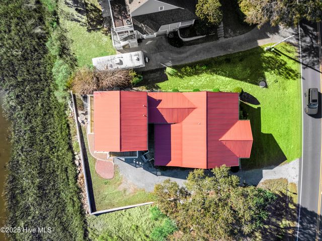 641 Shoreline Drive W, Sunset Beach, NC 28468