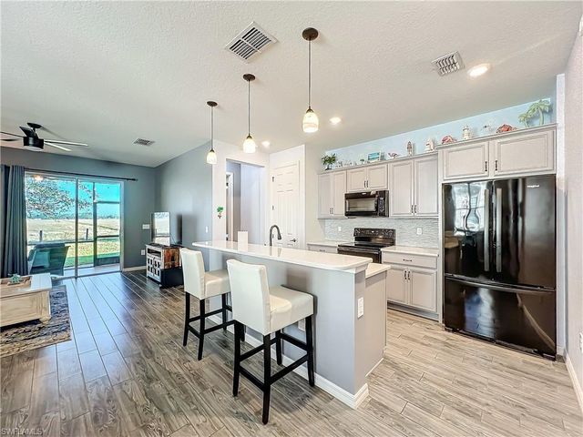8858 Tuscany Isles DR, Punta Gorda, FL 33950