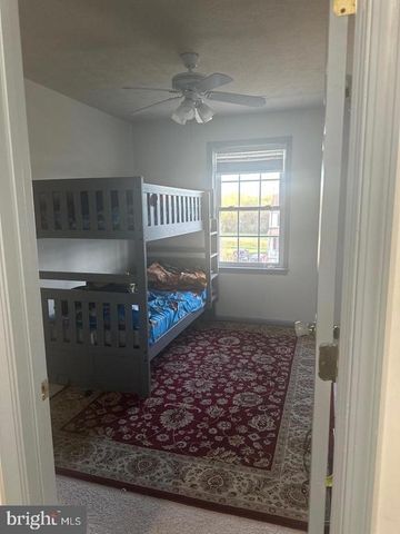 6015 SUNNY MEADOWS DR, Fredericksburg, VA 22407