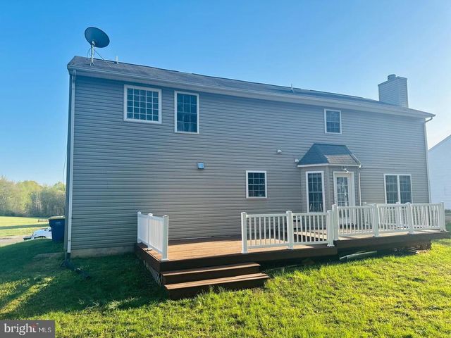 6015 SUNNY MEADOWS DR, Fredericksburg, VA 22407