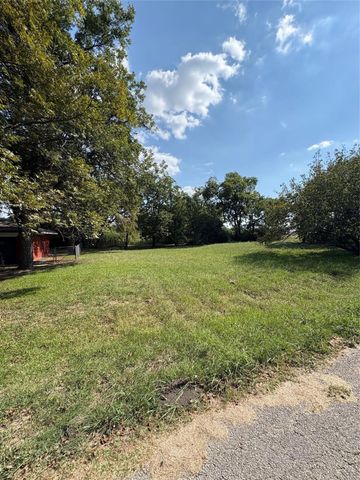 1017 Highview Drive, Hutchins, TX 75141