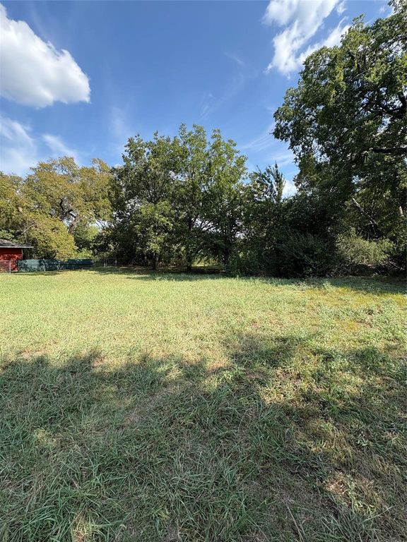 1017 Highview Drive, Hutchins, TX 75141