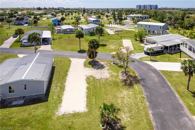 13690 Knot DR, Fort Myers, FL 33908