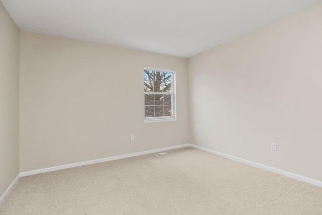 704 SE 11th Street, Lee's Summit, MO 64081