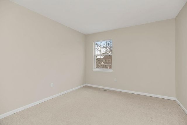 704 SE 11th Street, Lee's Summit, MO 64081