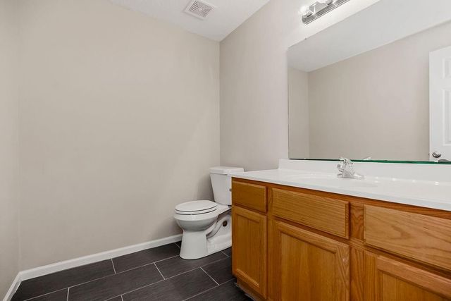 704 SE 11th Street, Lee's Summit, MO 64081