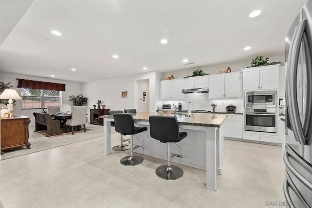 35160 Mahogany Glen Dr., Winchester, CA 92596