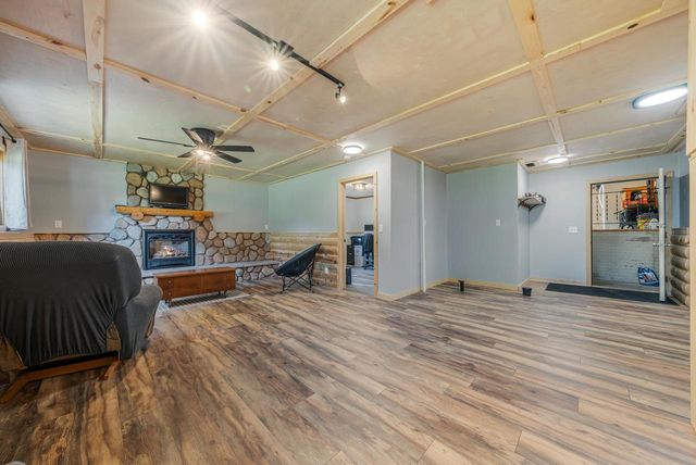 1341 ALPINE LANE, Neenah, WI 54956