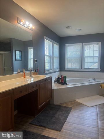 804 CRYSTAL LN, Strasburg, VA 22657