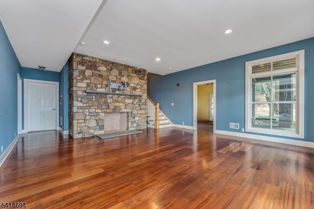 201 Lows Hollow Rd, Lopatcong Twp., NJ 08886