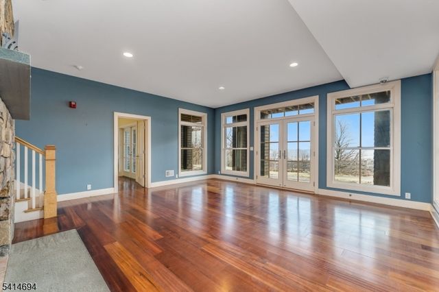 201 Lows Hollow Rd, Lopatcong Twp., NJ 08886