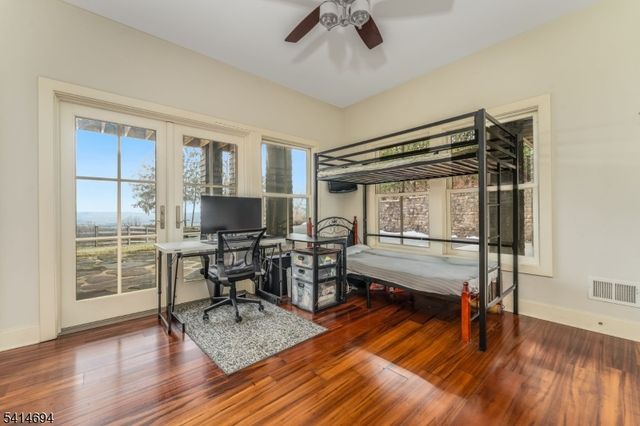 201 Lows Hollow Rd, Lopatcong Twp., NJ 08886