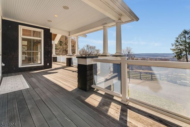 201 Lows Hollow Rd, Lopatcong Twp., NJ 08886