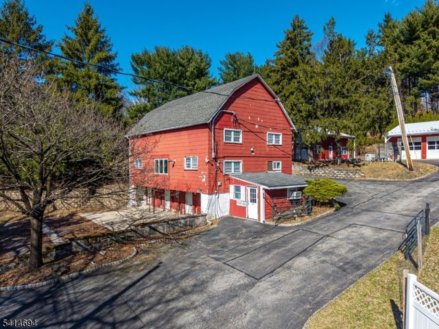 201 Lows Hollow Rd, Lopatcong Twp., NJ 08886