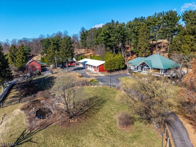 201 Lows Hollow Rd, Lopatcong Twp., NJ 08886