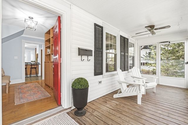 21 Howe St, Wellesley, MA 02482