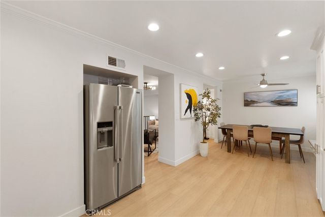 5305 White Oak Ave E, Encino, CA 91316