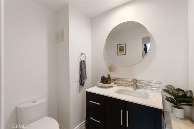 5305 White Oak Ave E, Encino, CA 91316