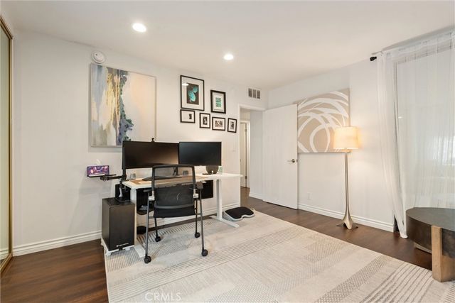 5305 White Oak Ave E, Encino, CA 91316