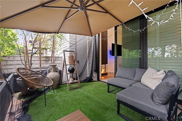 5305 White Oak Ave E, Encino, CA 91316