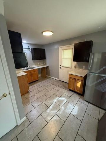 1024 E 22nd Avenue, Columbus, OH 43211