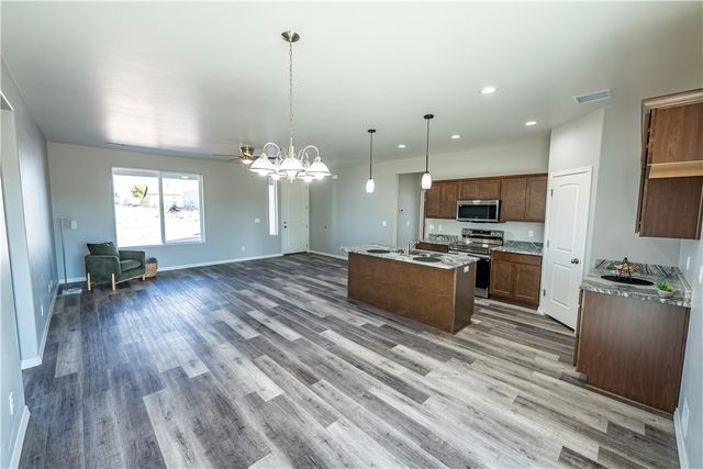 7152 E E Stetson Dr Avenue, Kingman, AZ 86401