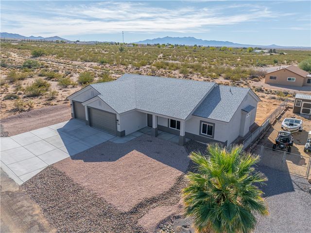 7152 E E Stetson Dr Avenue, Kingman, AZ 86401