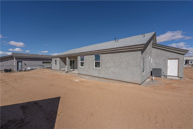 7152 E E Stetson Dr Avenue, Kingman, AZ 86401