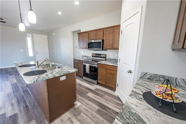 7152 E E Stetson Dr Avenue, Kingman, AZ 86401