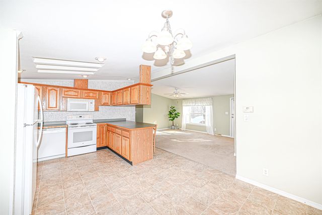 66 Sunset Way, Manchester, NH 03104