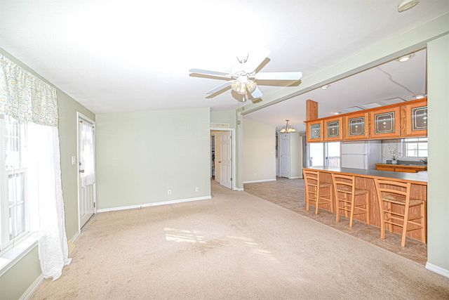 66 Sunset Way, Manchester, NH 03104