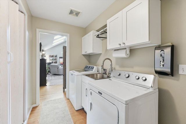 2001 S Century Ct, Spokane Valley, WA 99037