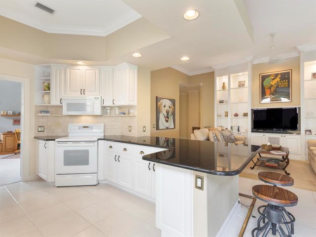 8292 Dominica Place, Wellington, FL 33414