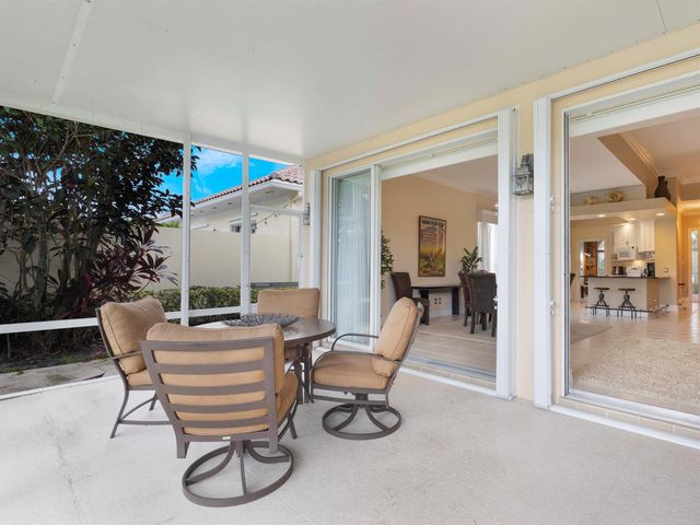 8292 Dominica Place, Wellington, FL 33414
