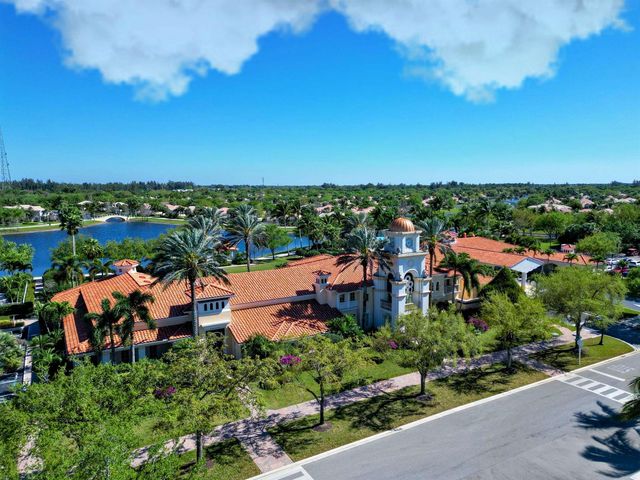 8292 Dominica Place, Wellington, FL 33414