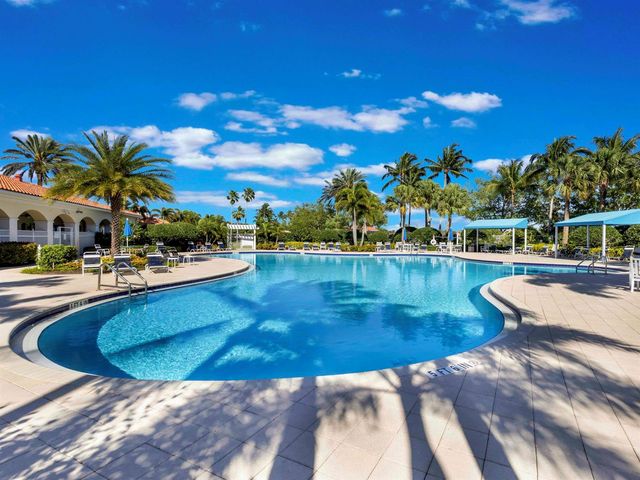 8292 Dominica Place, Wellington, FL 33414